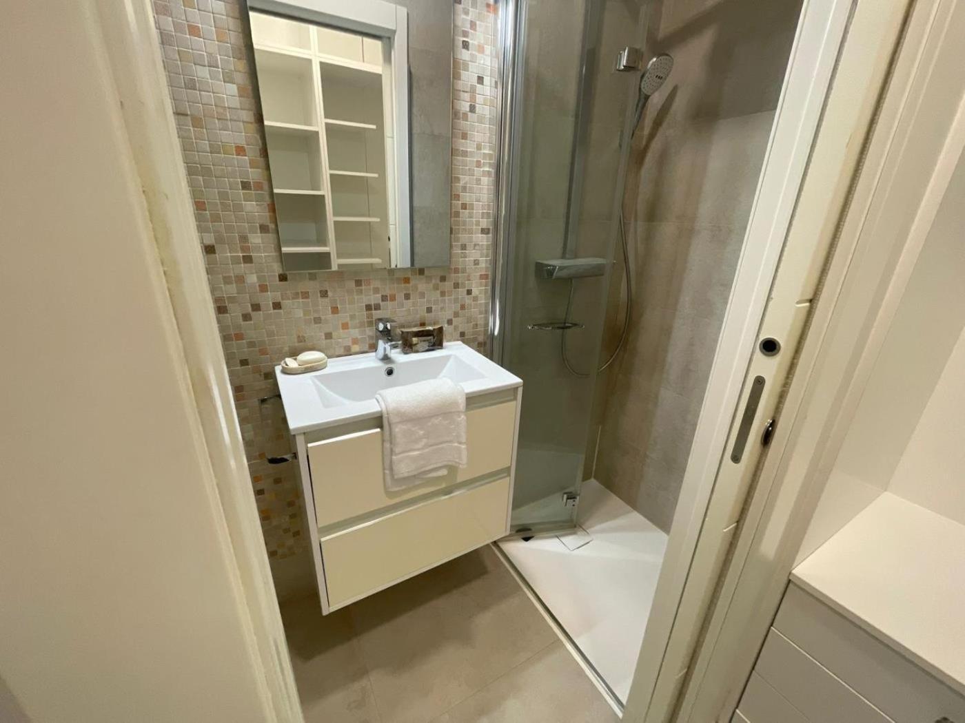Apartament Nuevo! Piso En Pleno Centro Santander Zewnętrze zdjęcie